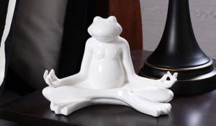 美式時尚陶瓷瑜伽青蛙 家居裝飾與創(chuàng)意禮品的完美結(jié)合